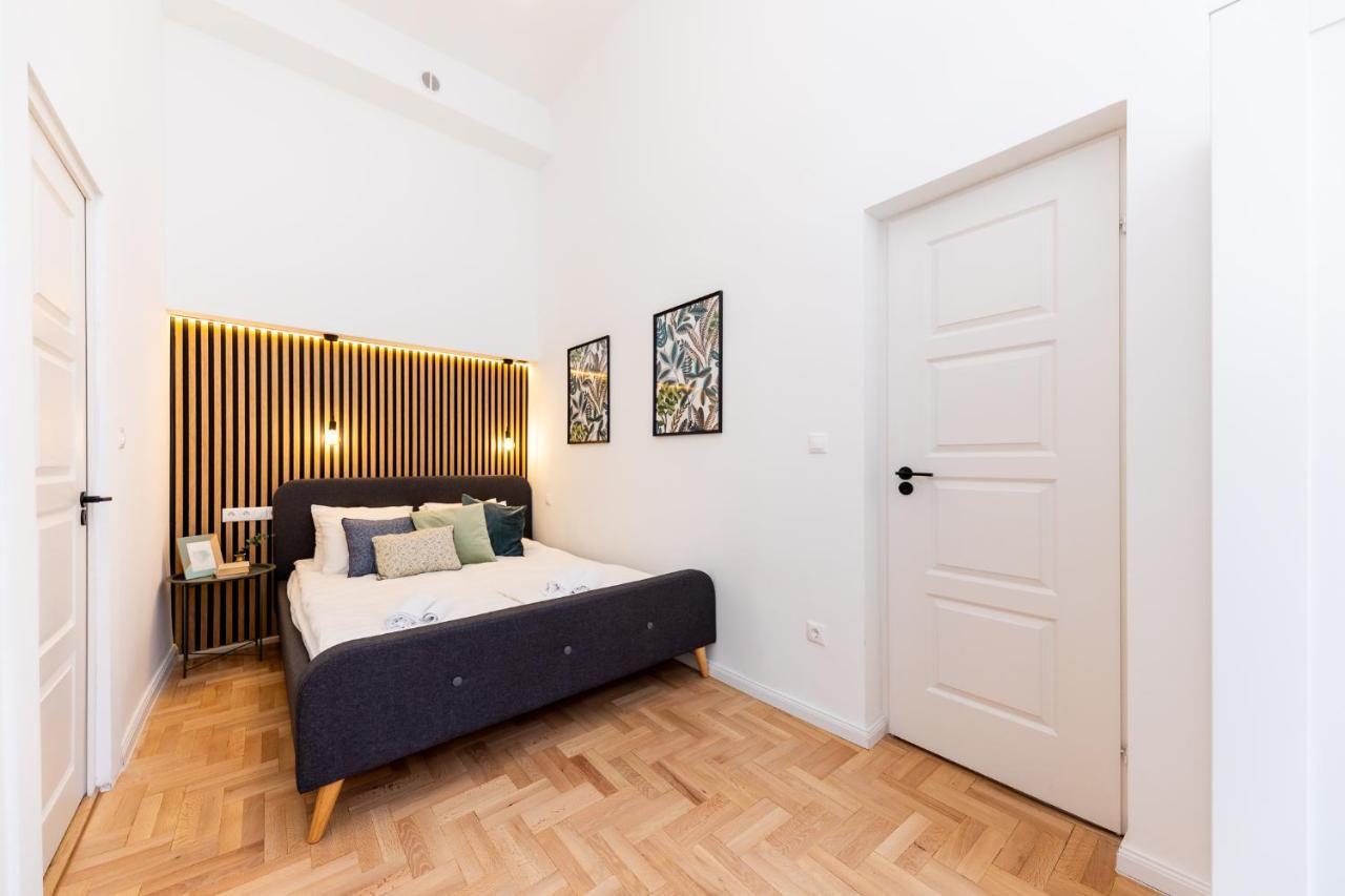 Kiraly Downtown Apartment Budapest Bagian luar foto