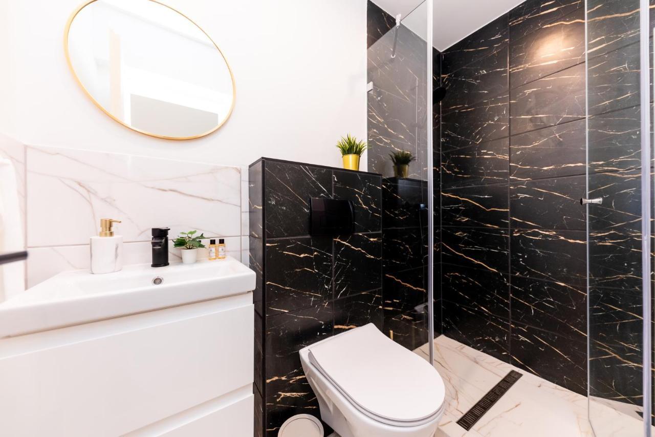 Kiraly Downtown Apartment Budapest Bagian luar foto